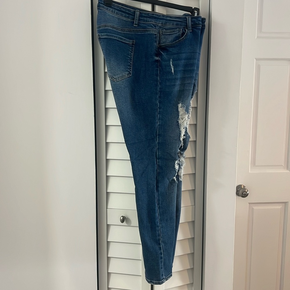 Wax Jean Blue Jeans with Distressed Vintage Look